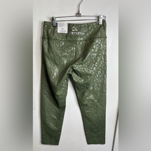 Calvin Klein Performance Green Leopard Capri Leggings NWT - Picture 2 of 3